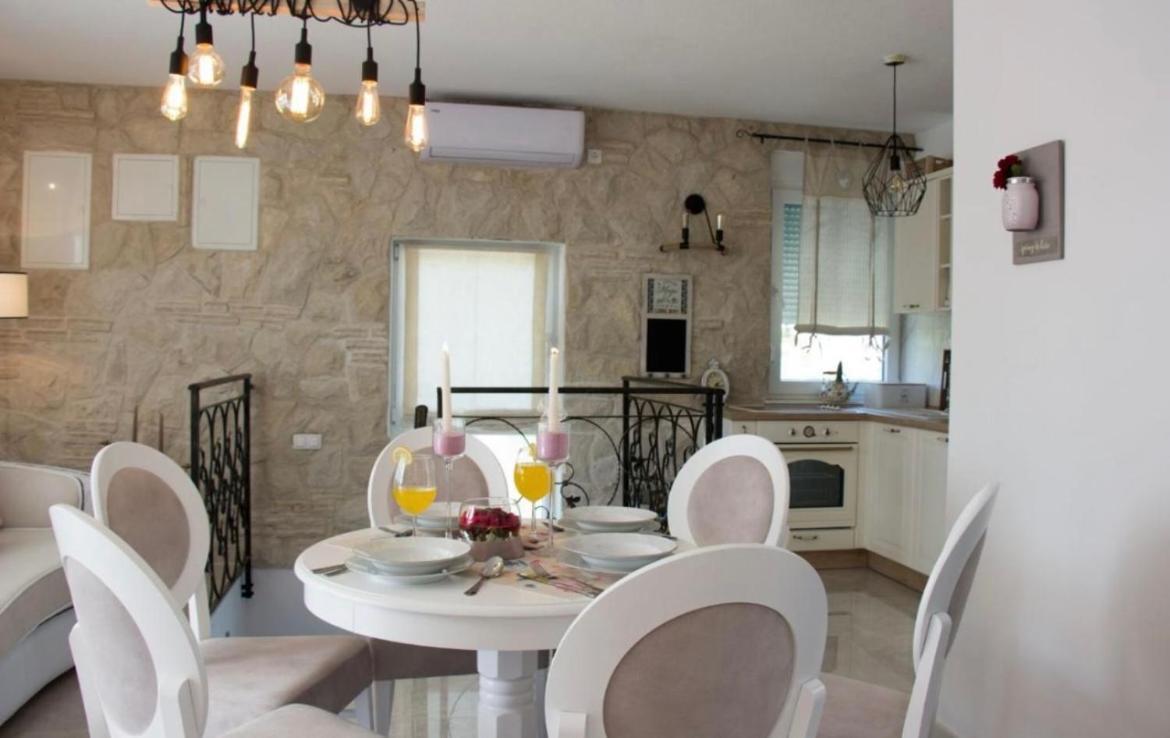Apartament By The Sea 2 Kaštela Zewnętrze zdjęcie